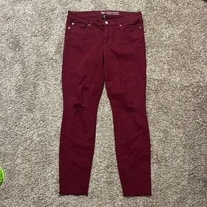 Women's Gap Burgundy Distressed Skinny Jeans, sz 29